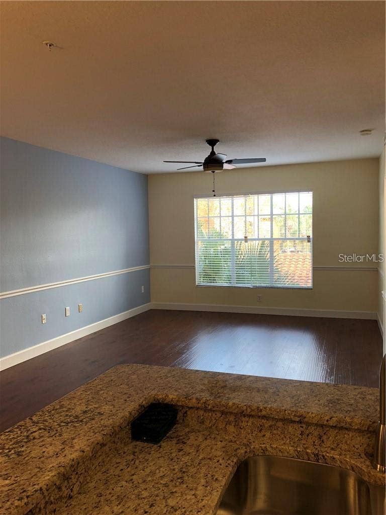 5536 METROWEST BOULEVARD, #8-202, Orlando, FL 32811 5536 METROWEST BOULEVARD, #8-202, Orlando, FL 32811