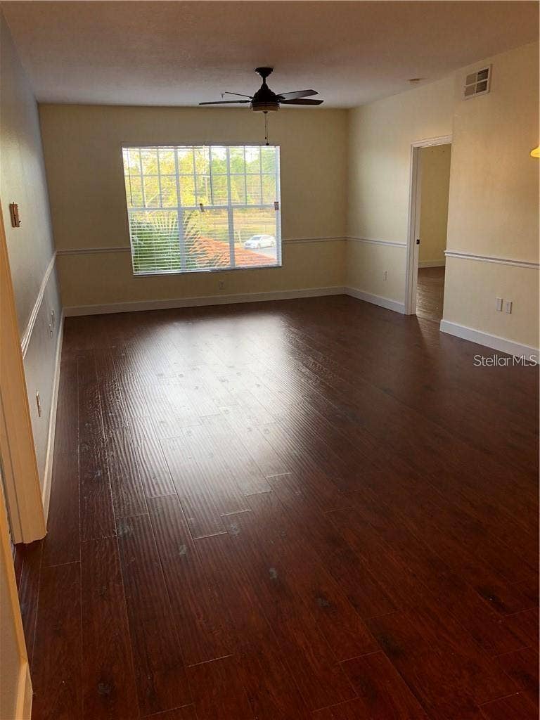 5536 METROWEST BOULEVARD, #8-202, Orlando, FL 32811 5536 METROWEST BOULEVARD, #8-202, Orlando, FL 32811