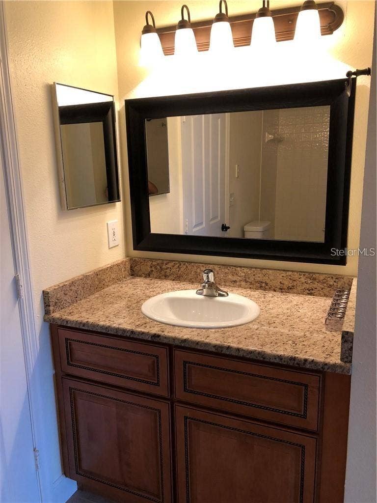 5536 METROWEST BOULEVARD, #8-202, Orlando, FL 32811 5536 METROWEST BOULEVARD, #8-202, Orlando, FL 32811