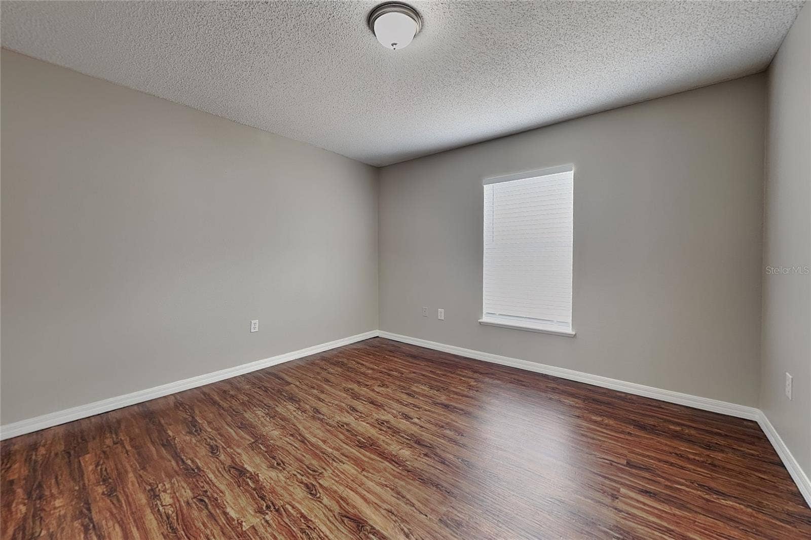 Spring Hill, FL 34606 Spring Hill, FL 34606