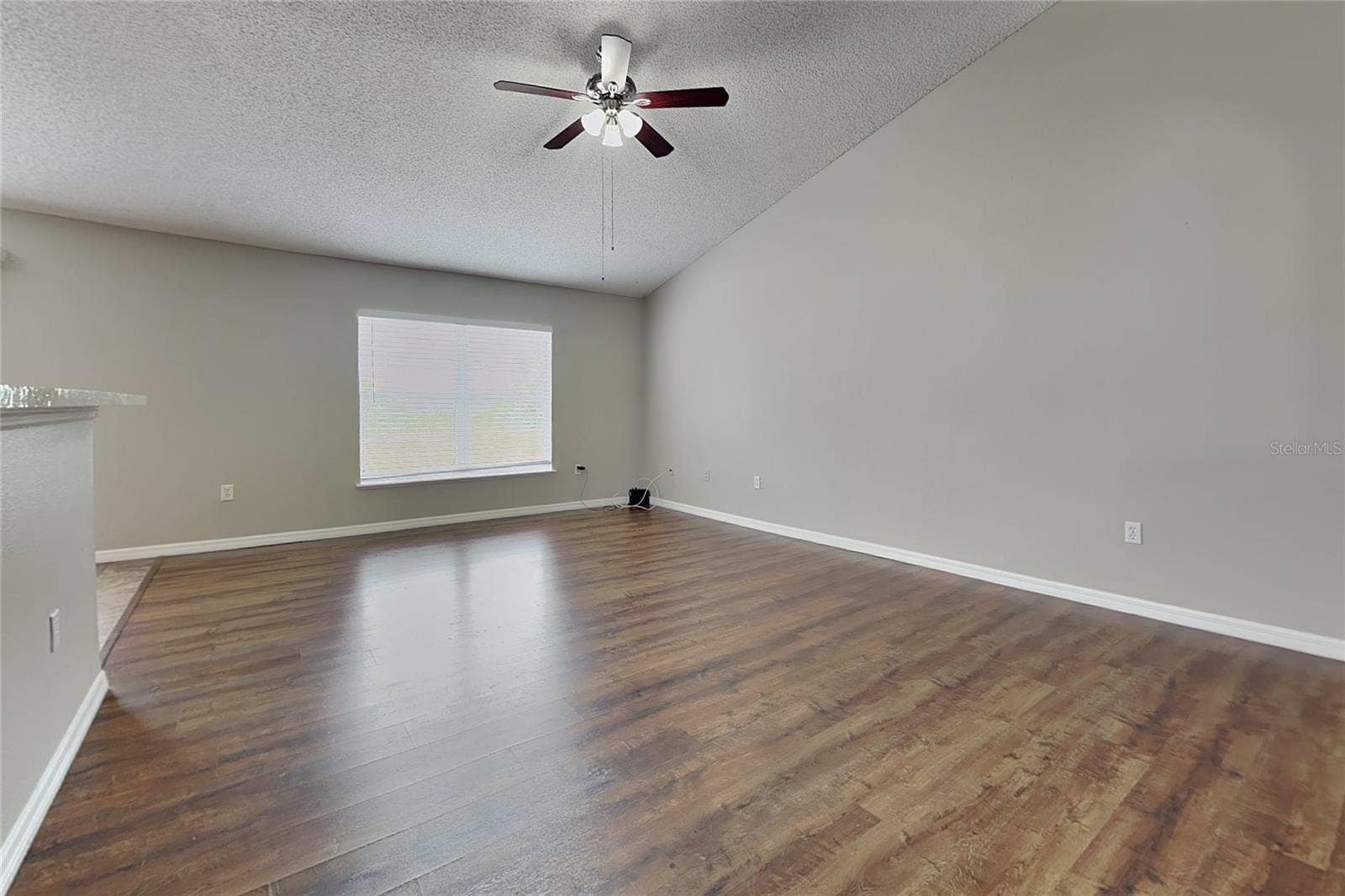 Spring Hill, FL 34606 Spring Hill, FL 34606