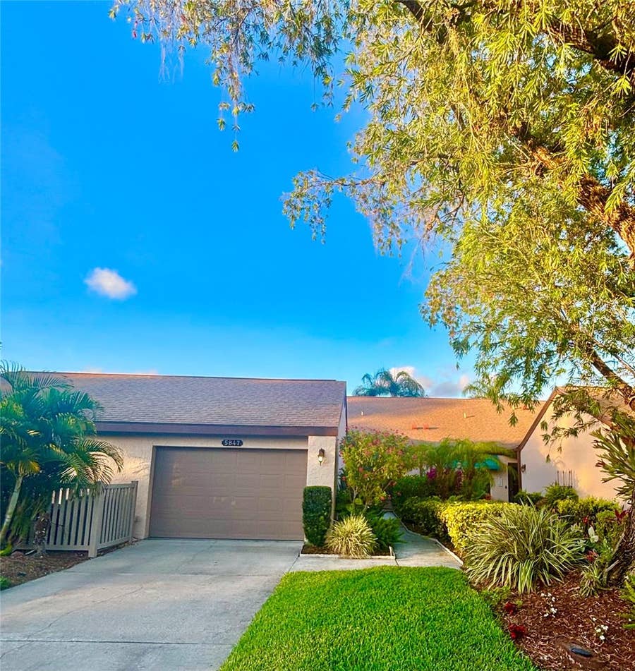 Property photo for 5847 CLUBSIDE DRIVE, Sarasota, FL