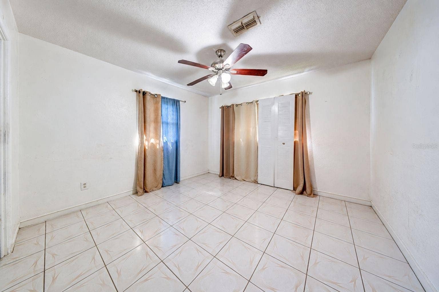 4314 DERBYSHIRE LANE, Orlando, FL 32812 4314 DERBYSHIRE LANE, Orlando, FL 32812
