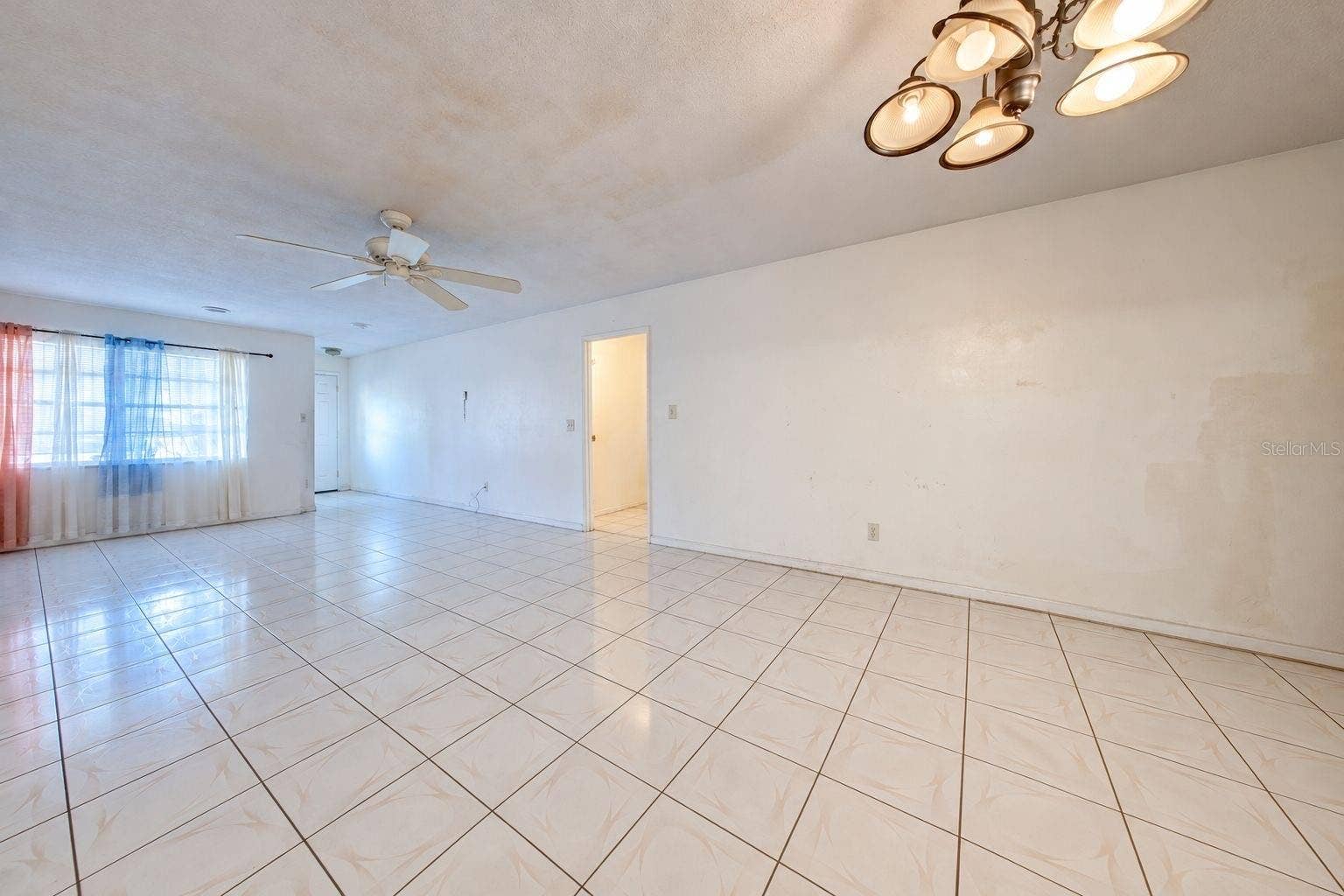 4314 DERBYSHIRE LANE, Orlando, FL 32812 4314 DERBYSHIRE LANE, Orlando, FL 32812