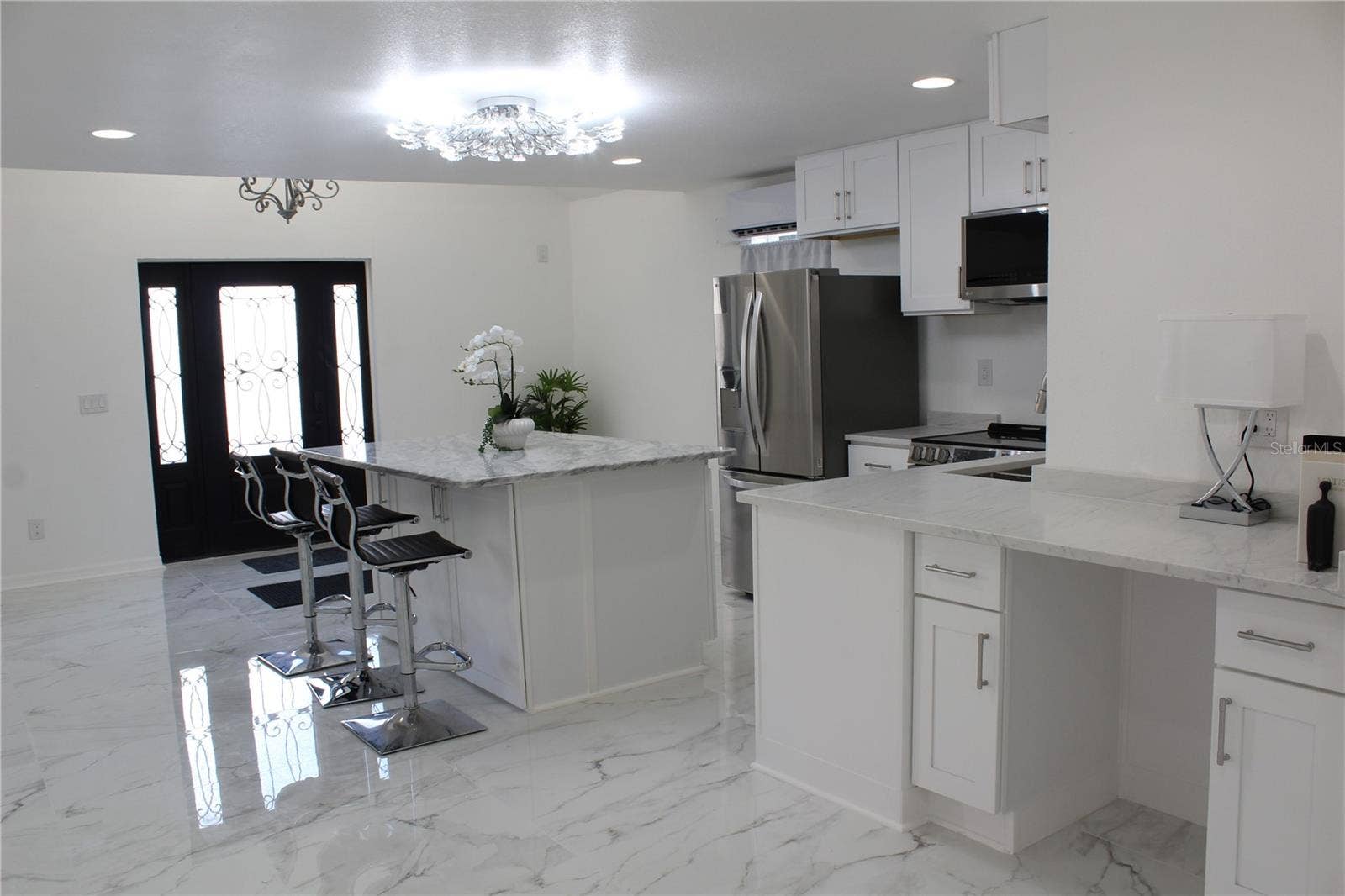 908 S SUMMERLIN AVENUE, Orlando, FL 32806
