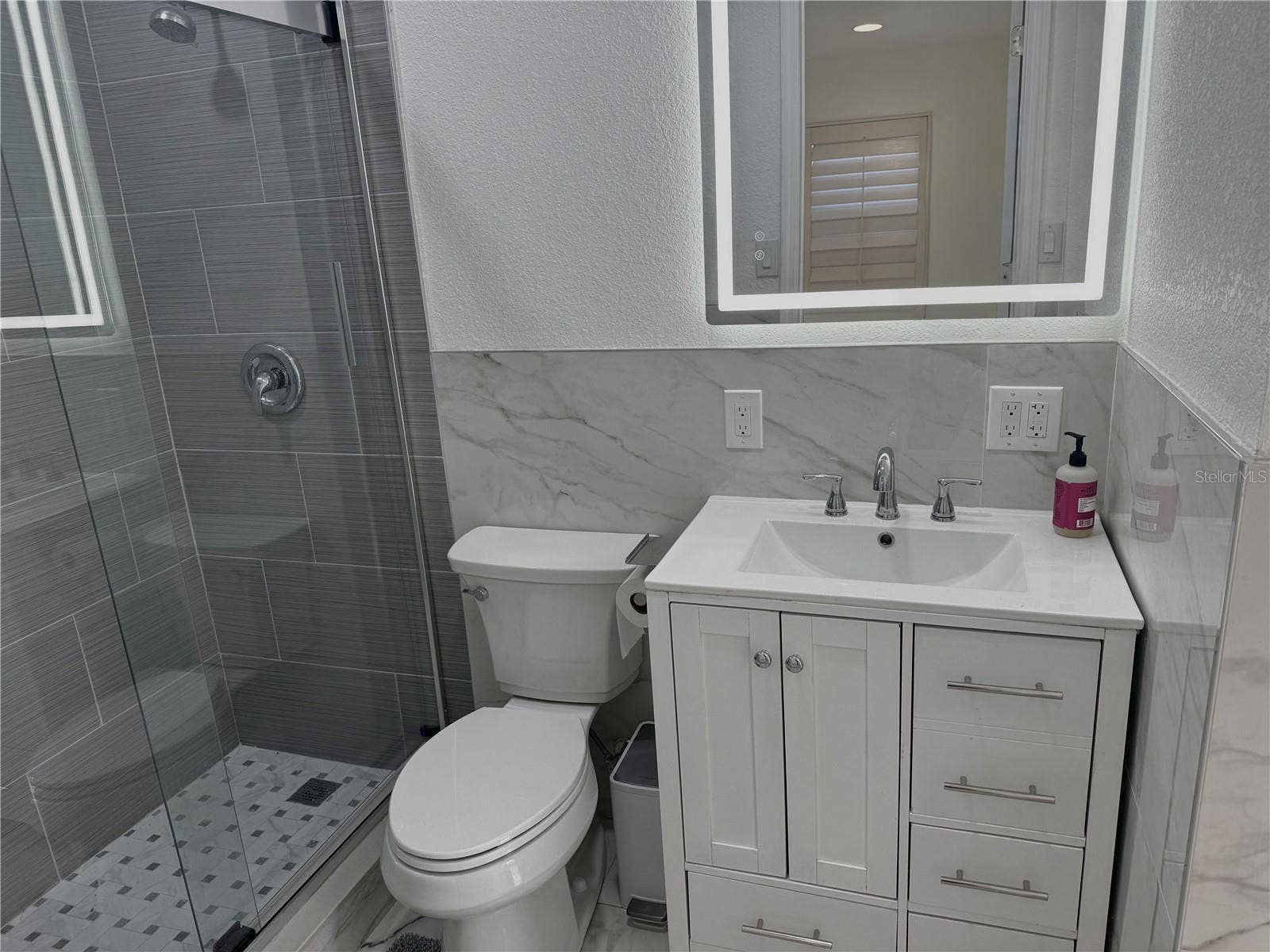 908 S SUMMERLIN AVENUE, Orlando, FL 32806