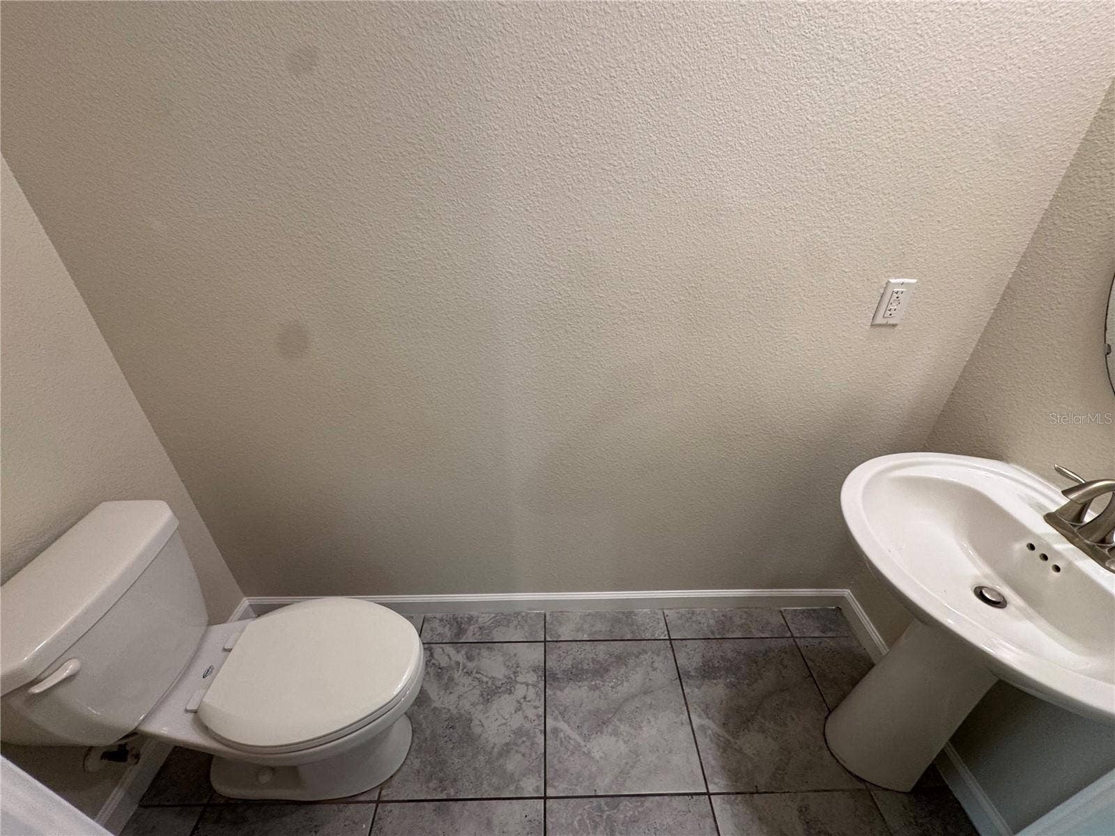 9974 RED EAGLE DRIVE, Orlando, FL 32825