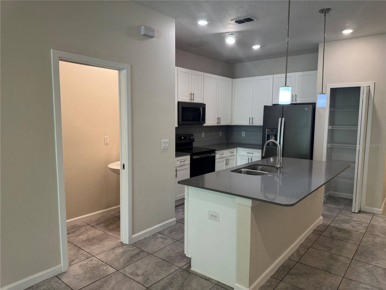 9974 RED EAGLE DRIVE, Orlando, FL 32825