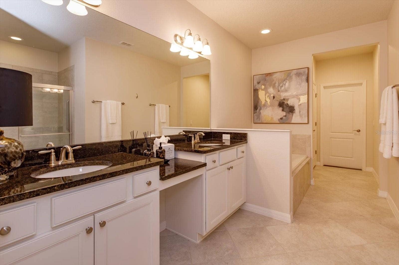 1454 EL CONTE DR, Champions Gate, FL 33896 Master Bathroom