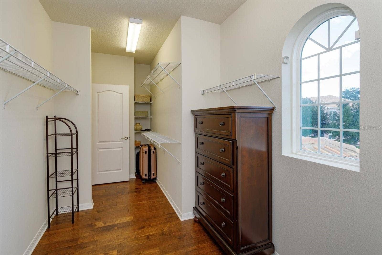 1454 EL CONTE DR, Champions Gate, FL 33896 Huge Master Walk-in Closet