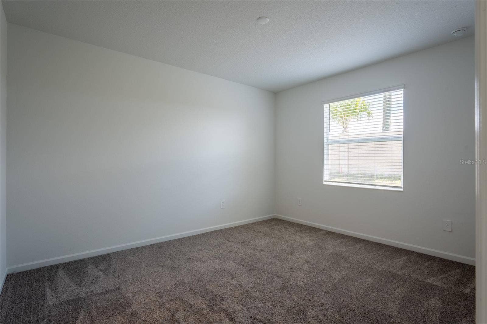 2015 PUNCH BOWL AVENUE, Davenport, FL 33837 2015 PUNCH BOWL AVENUE, Davenport, FL 33837