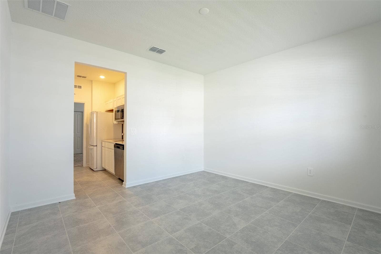 2015 PUNCH BOWL AVENUE, Davenport, FL 33837 2015 PUNCH BOWL AVENUE, Davenport, FL 33837