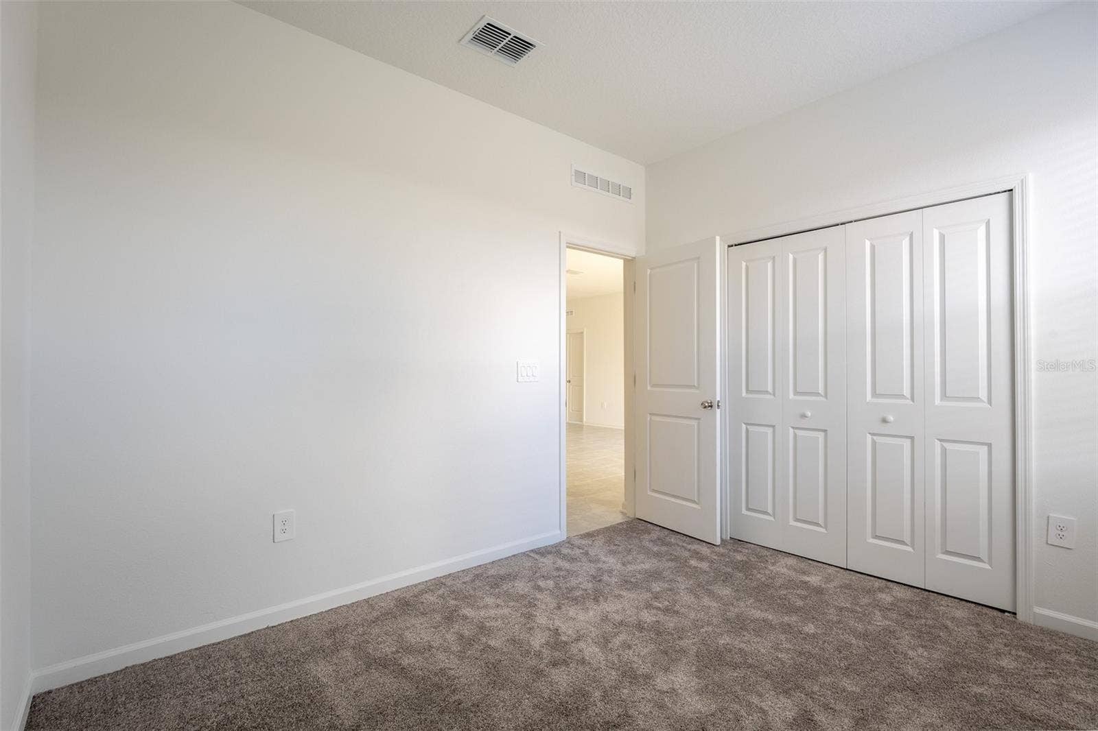2015 PUNCH BOWL AVENUE, Davenport, FL 33837 2015 PUNCH BOWL AVENUE, Davenport, FL 33837