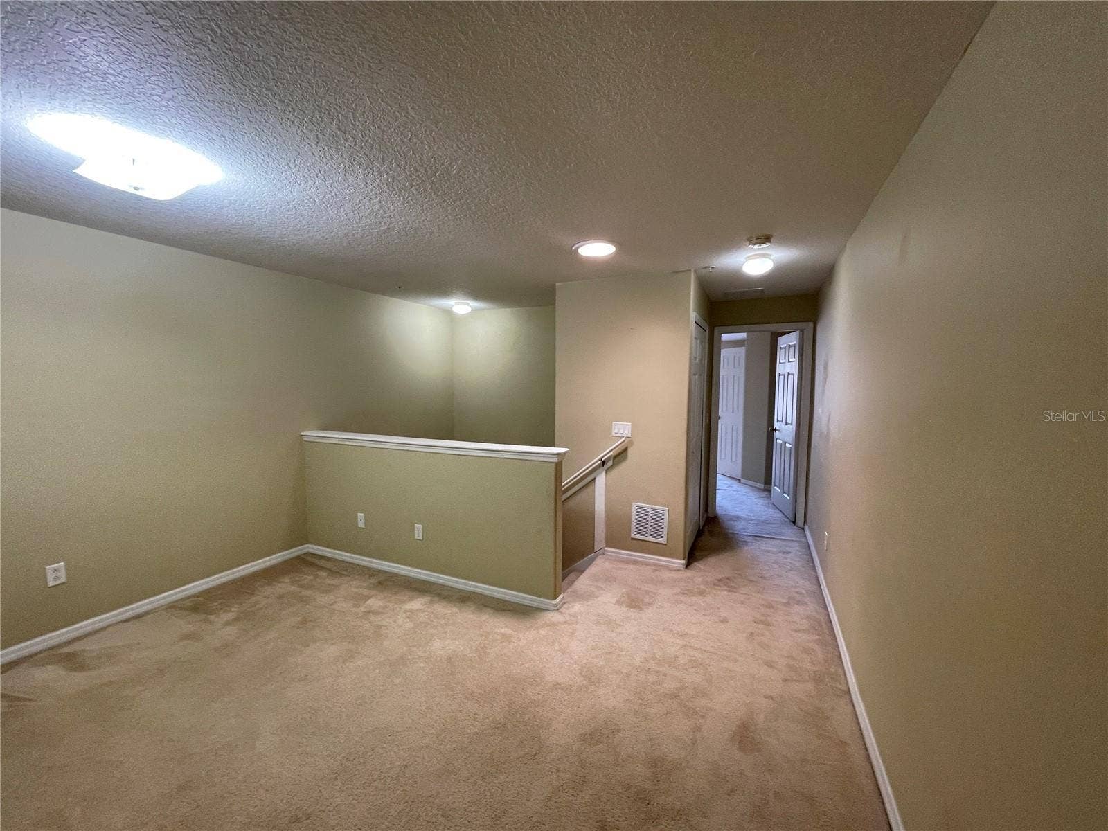 6007 SCOTCHWOOD GLEN, #32, Orlando, FL 32822