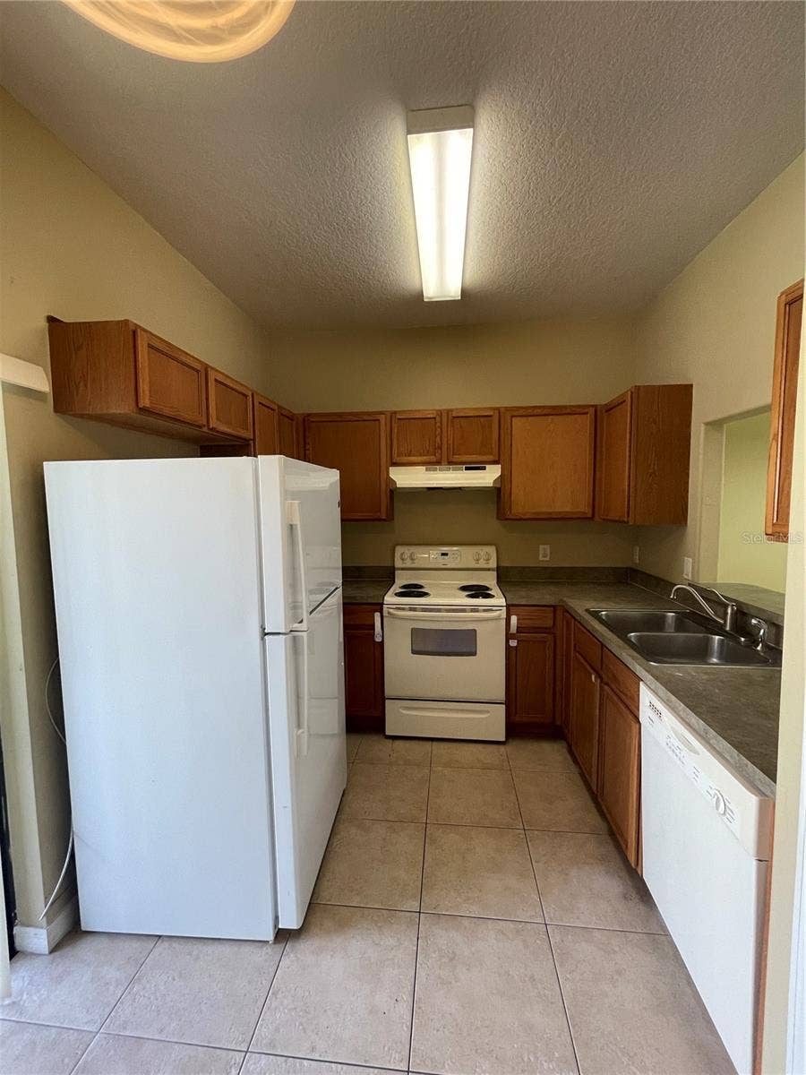 6007 SCOTCHWOOD GLEN, #32, Orlando, FL 32822
