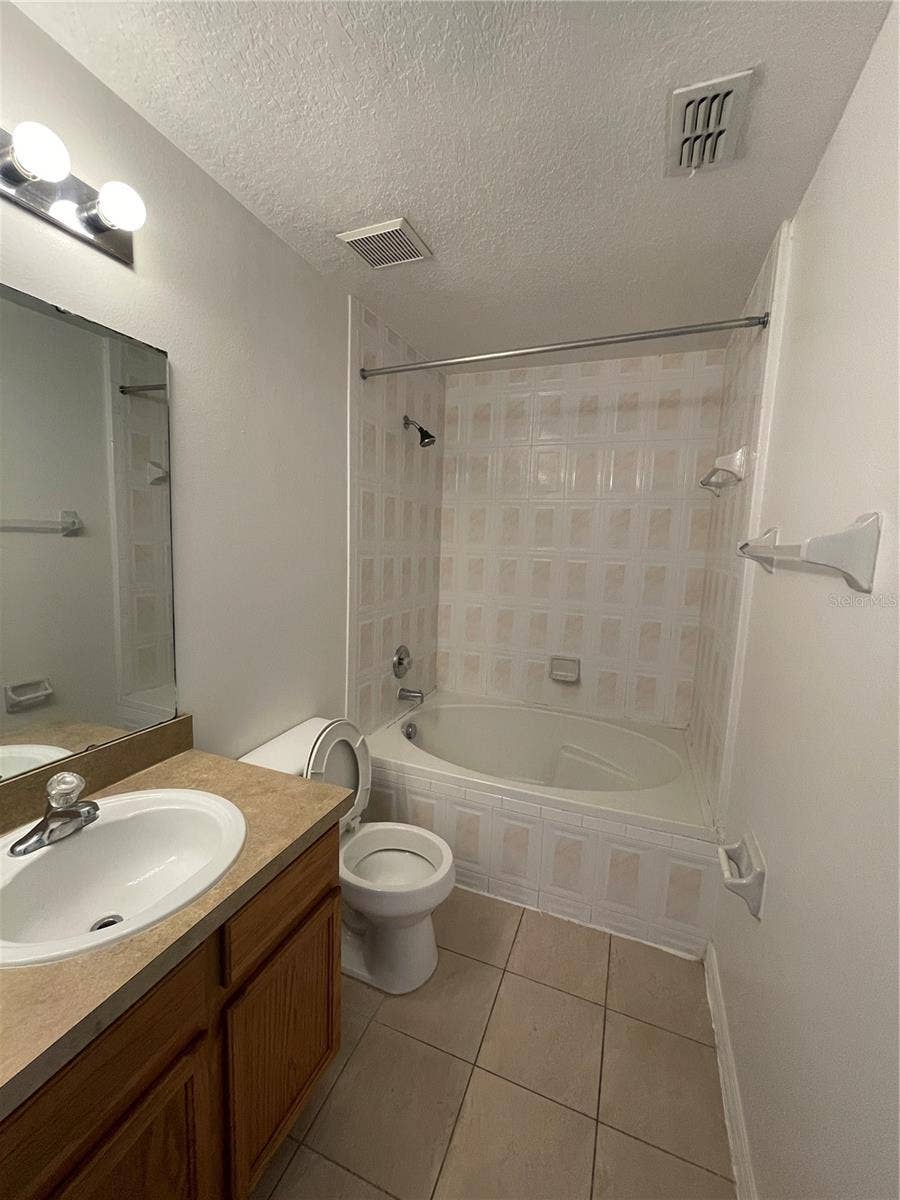6007 SCOTCHWOOD GLEN, #32, Orlando, FL 32822