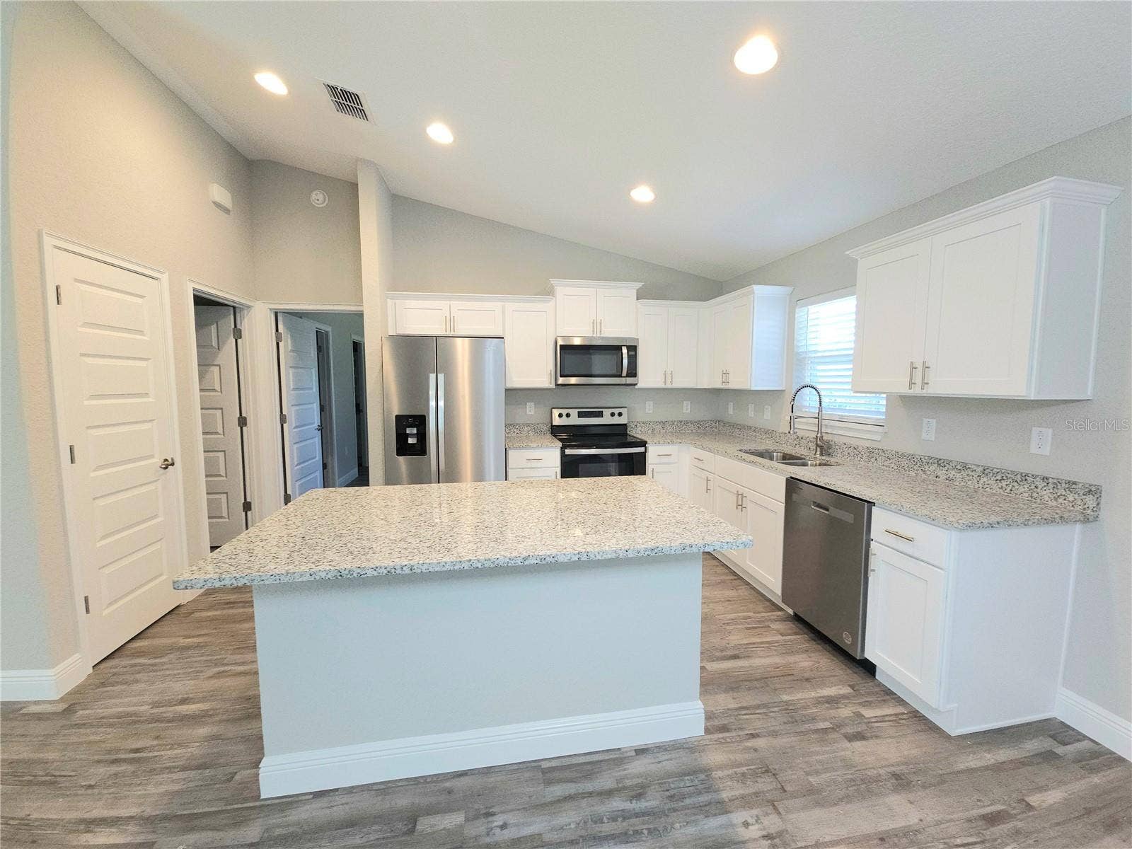 10 PINE RADIAL, Ocala, FL 34472