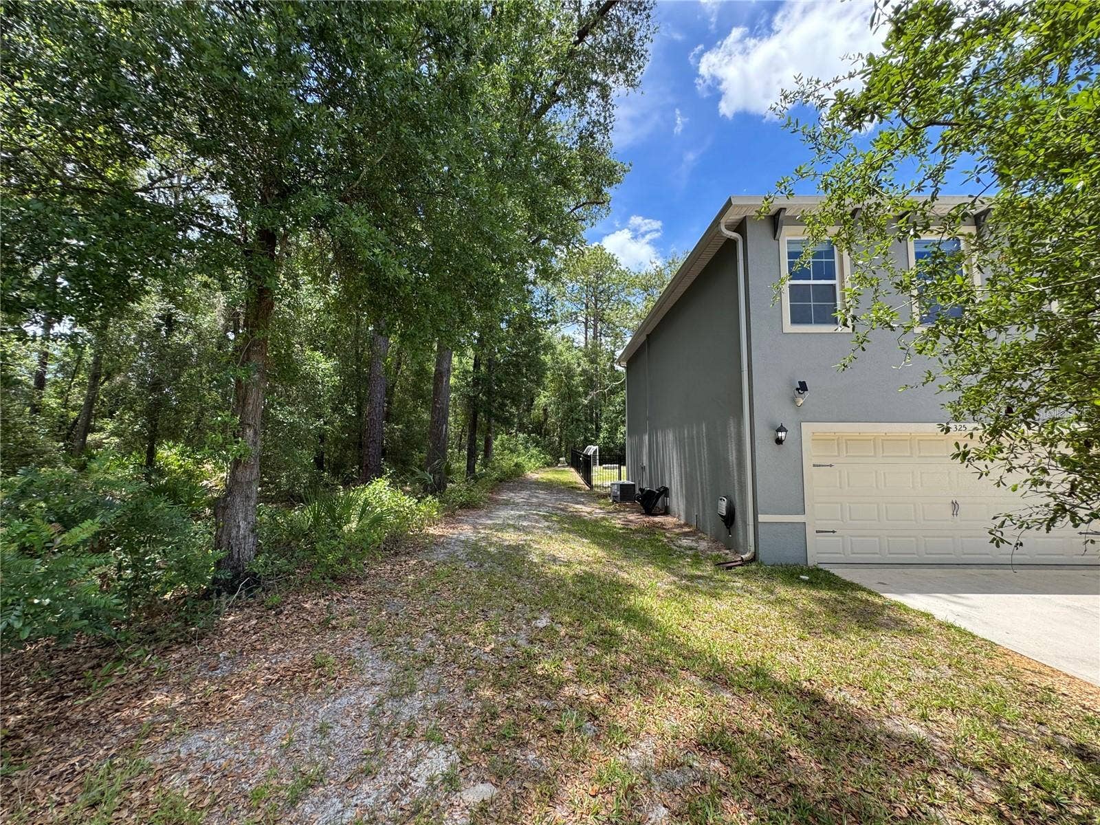 325 CHARLES DRIVE, Deland, FL 32724
