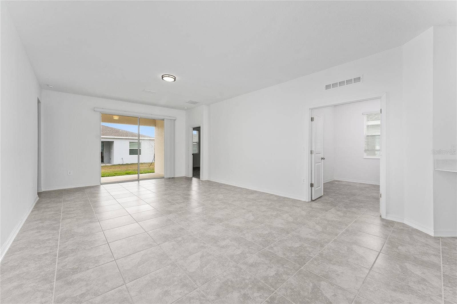 1167 TYLER LOOP, Winter Haven, FL 33884 1167 TYLER LOOP, Winter Haven, FL 33884