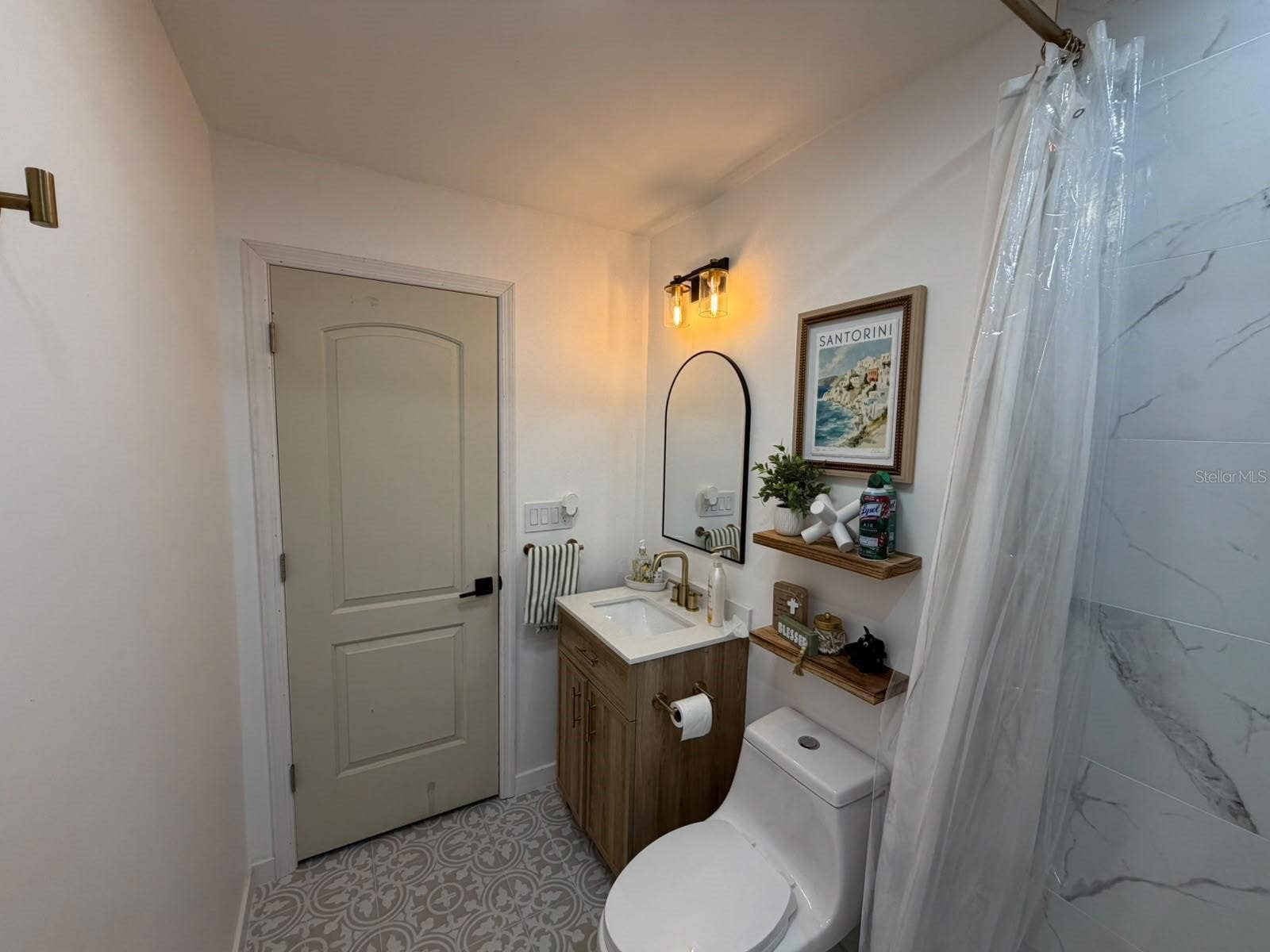 Eustis, FL 32736 Bathroom