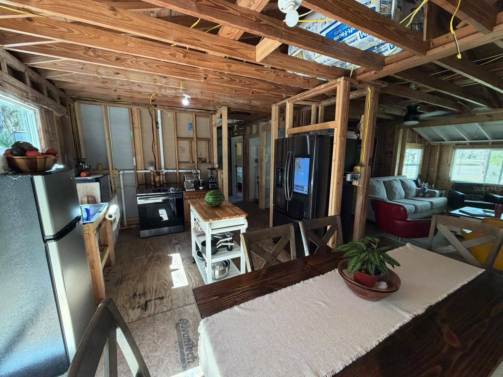 Eustis, FL 32736 Kitchen view