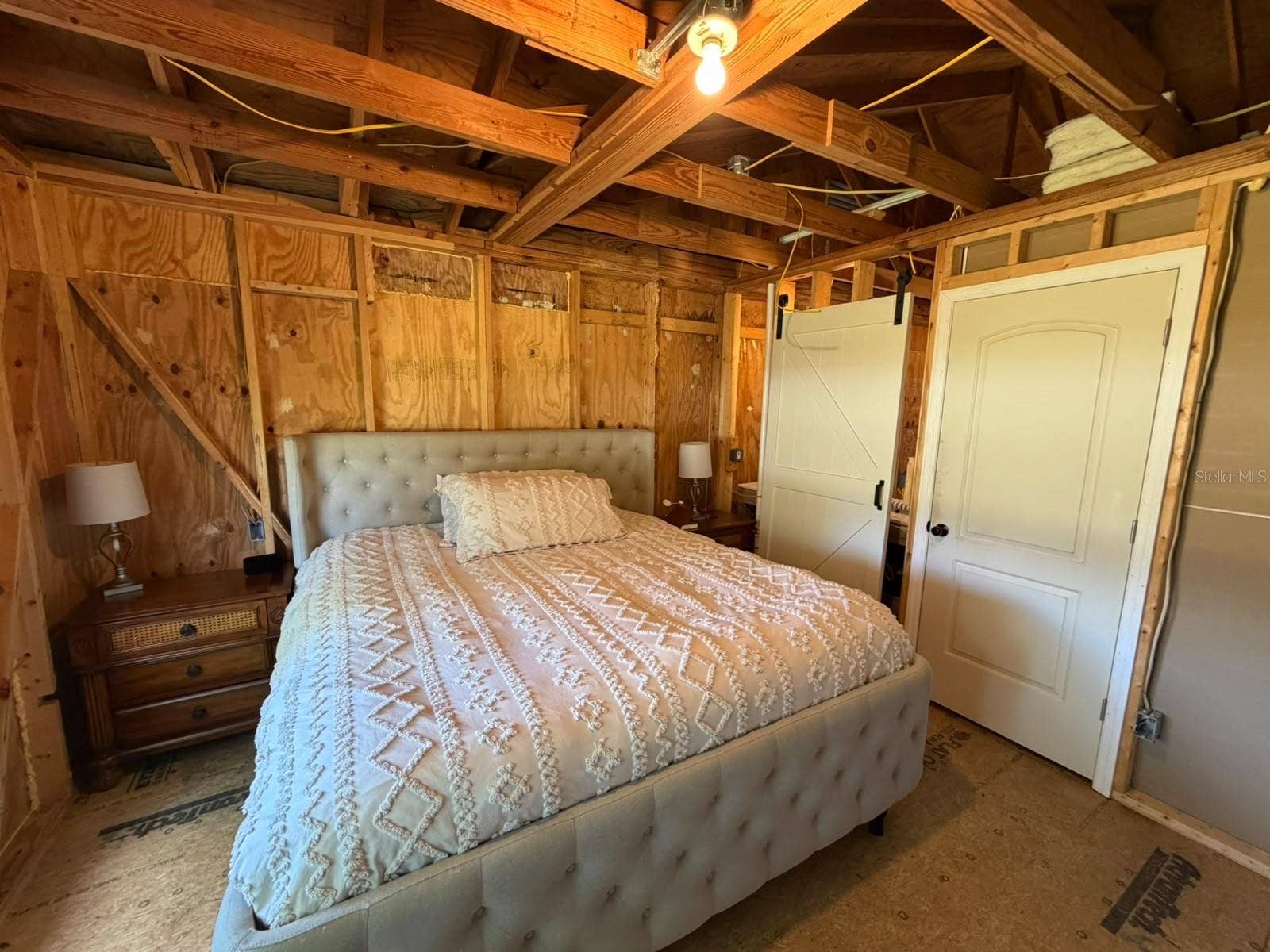 Eustis, FL 32736 Bedroom