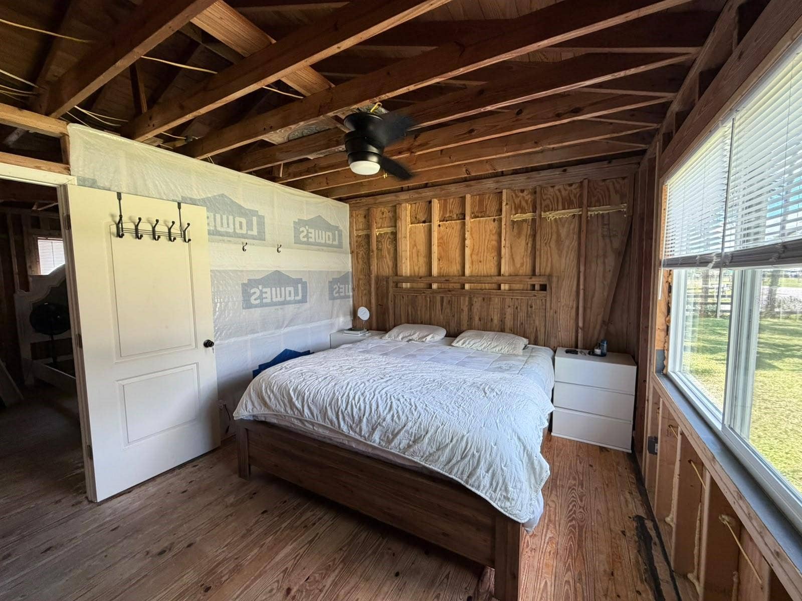 Eustis, FL 32736 Bedroom