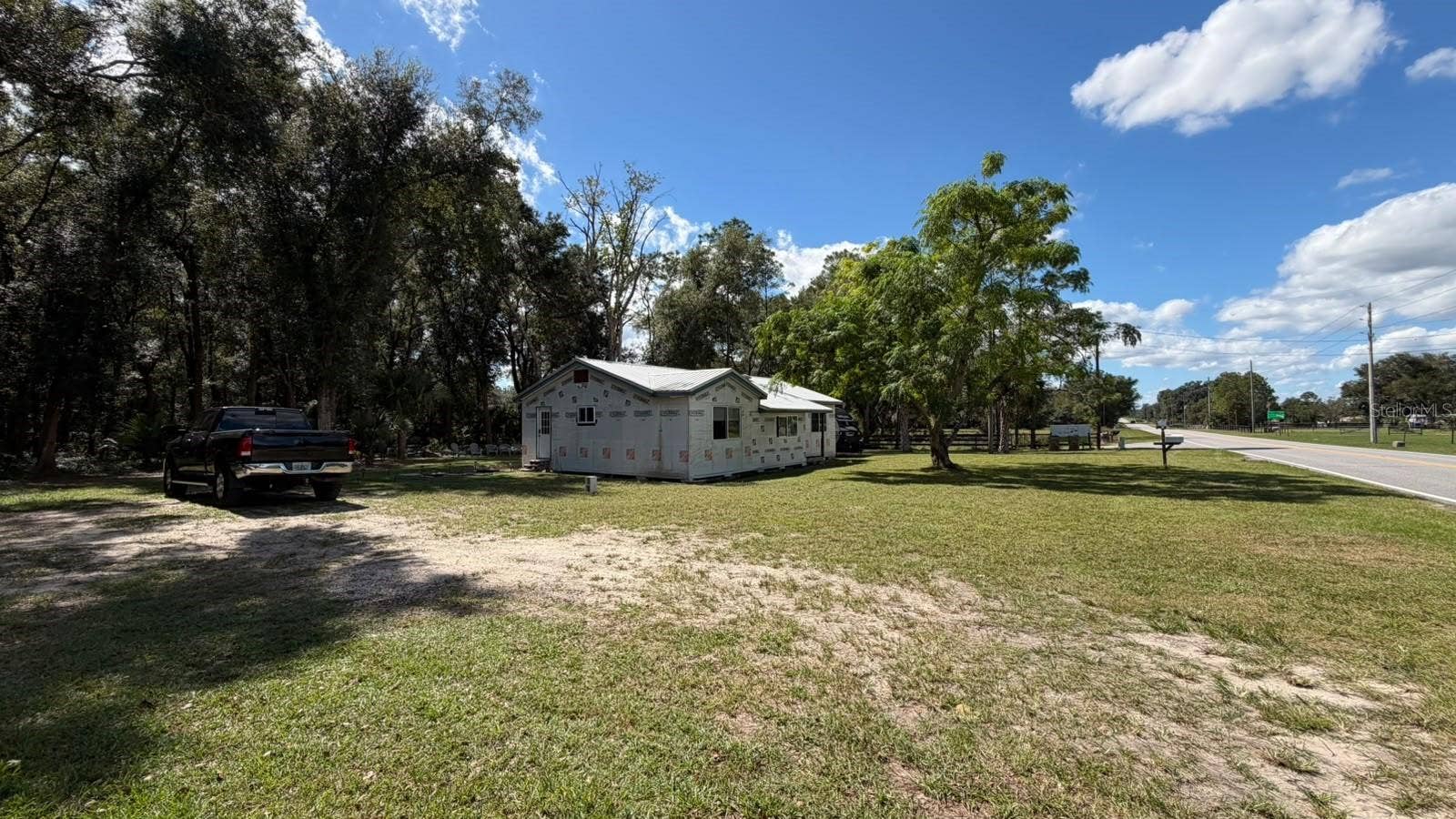 Eustis, FL 32736 Side view