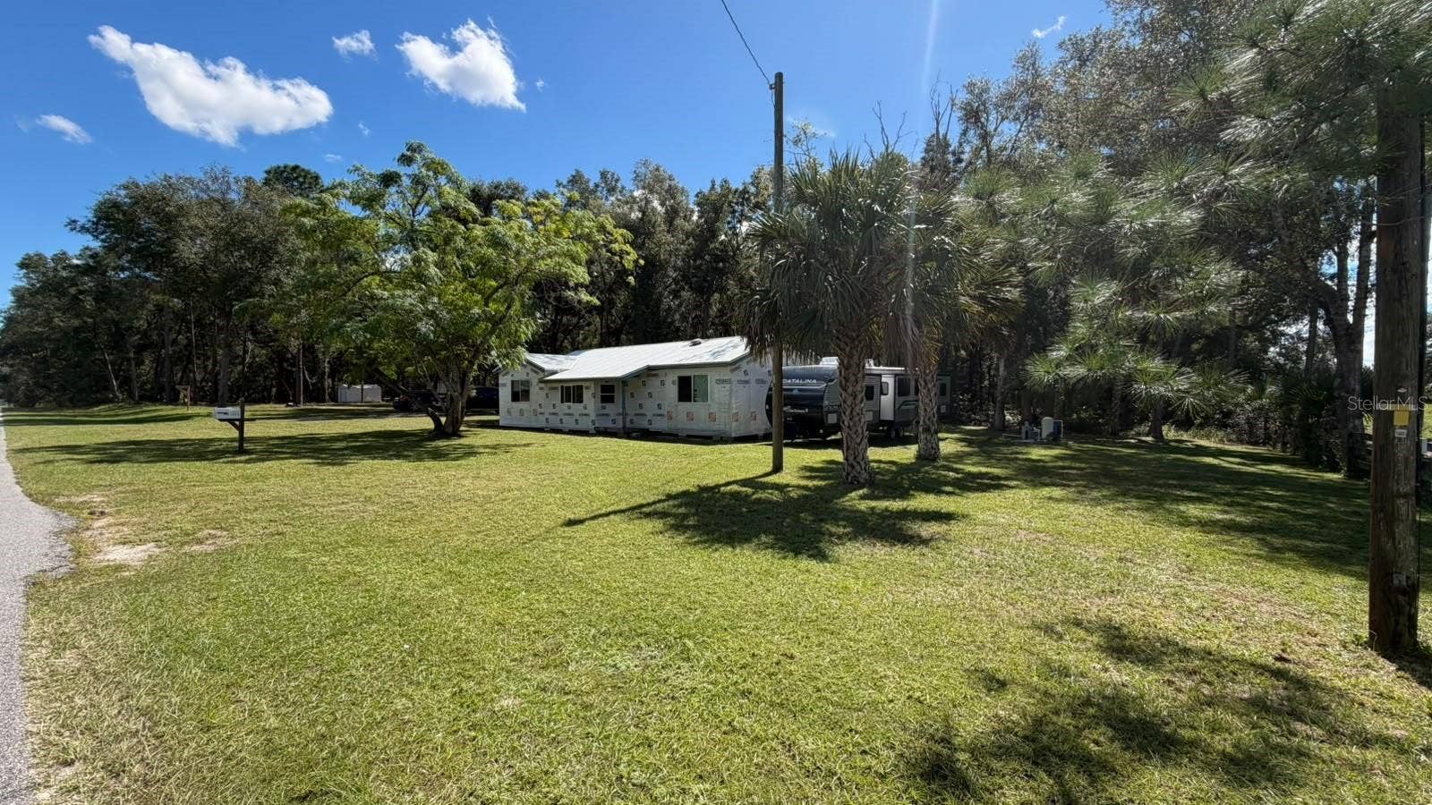 Eustis, FL 32736 Side view