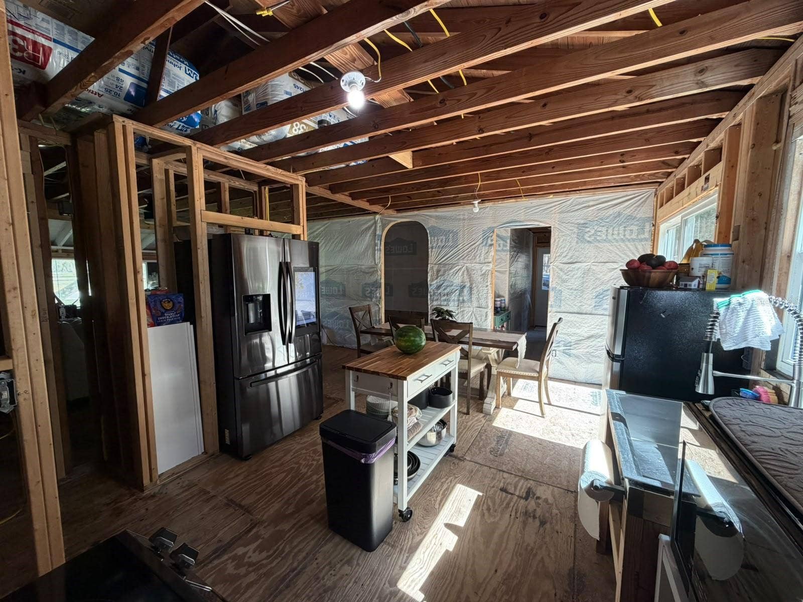 Eustis, FL 32736 Kitchen view