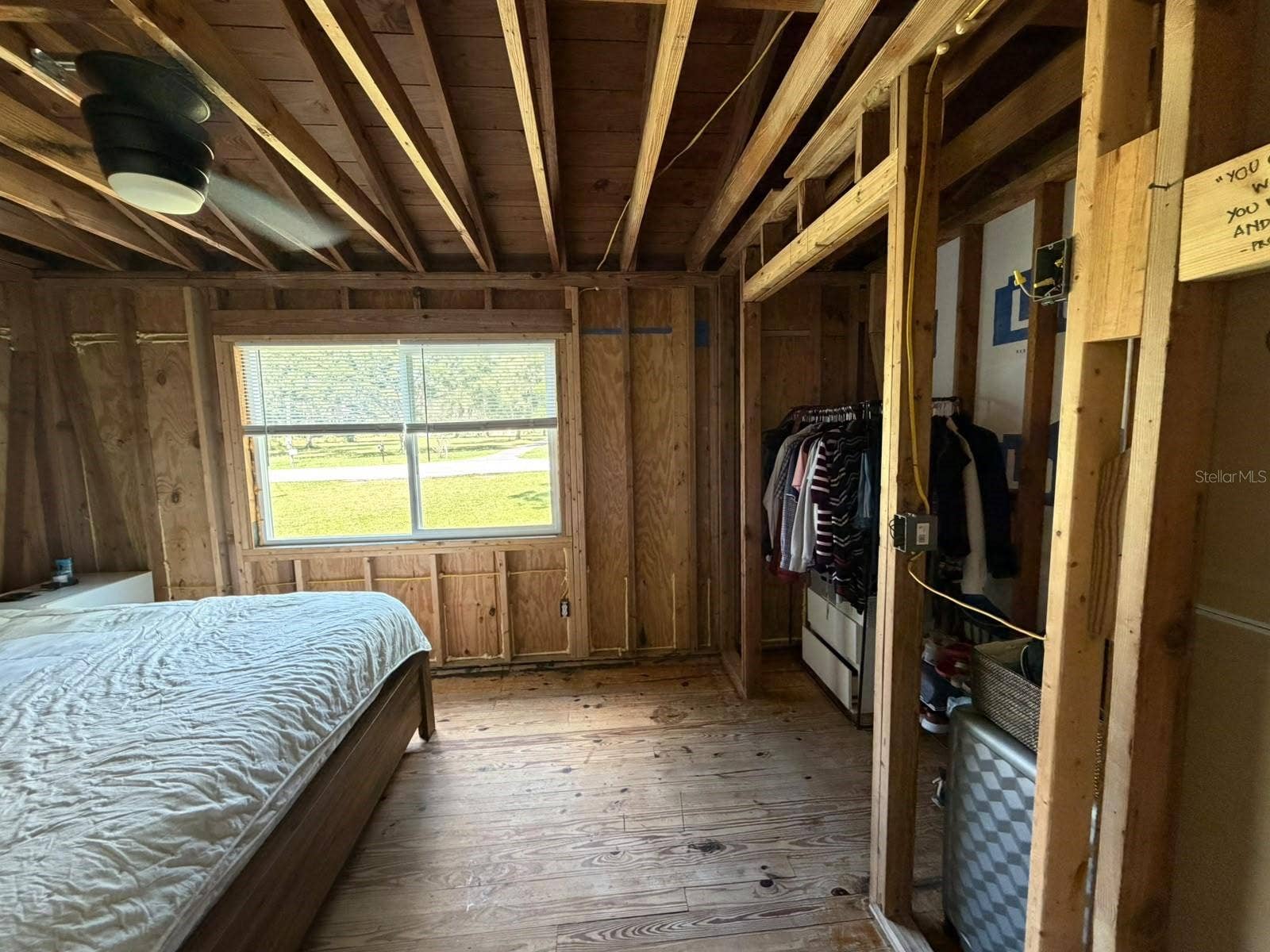 Eustis, FL 32736 Bedroom