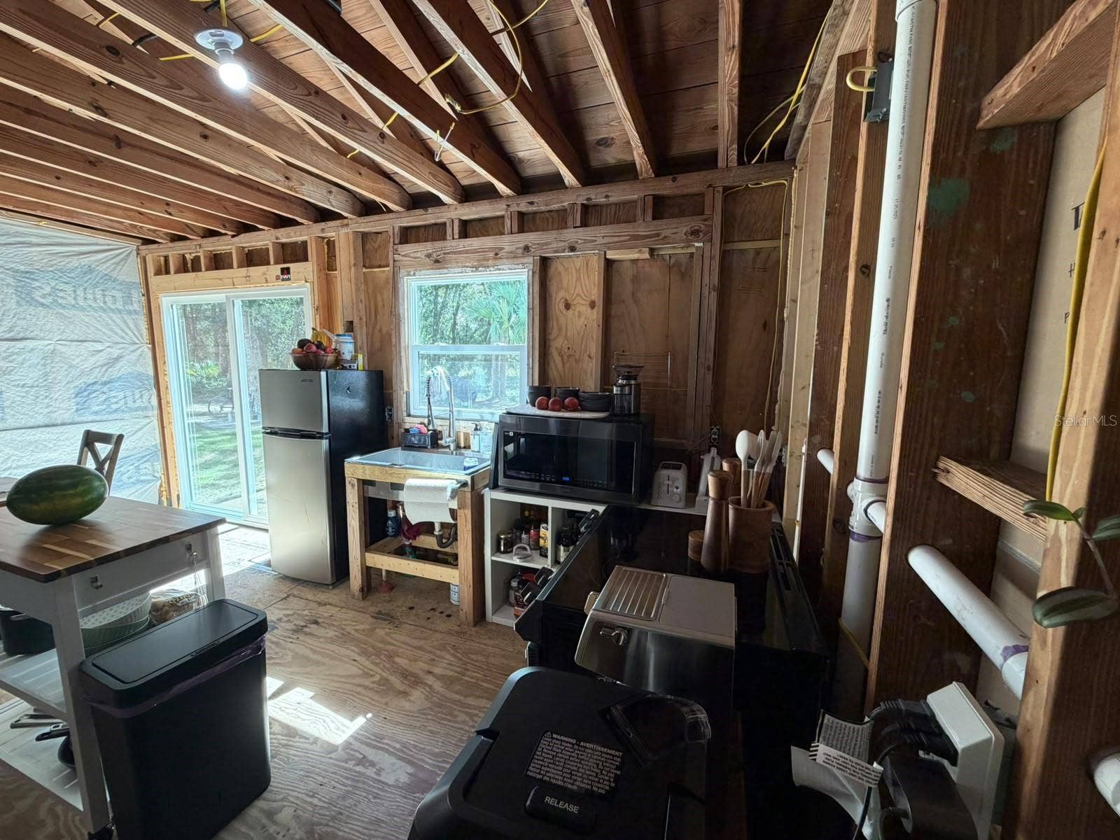 Eustis, FL 32736 Kitchen