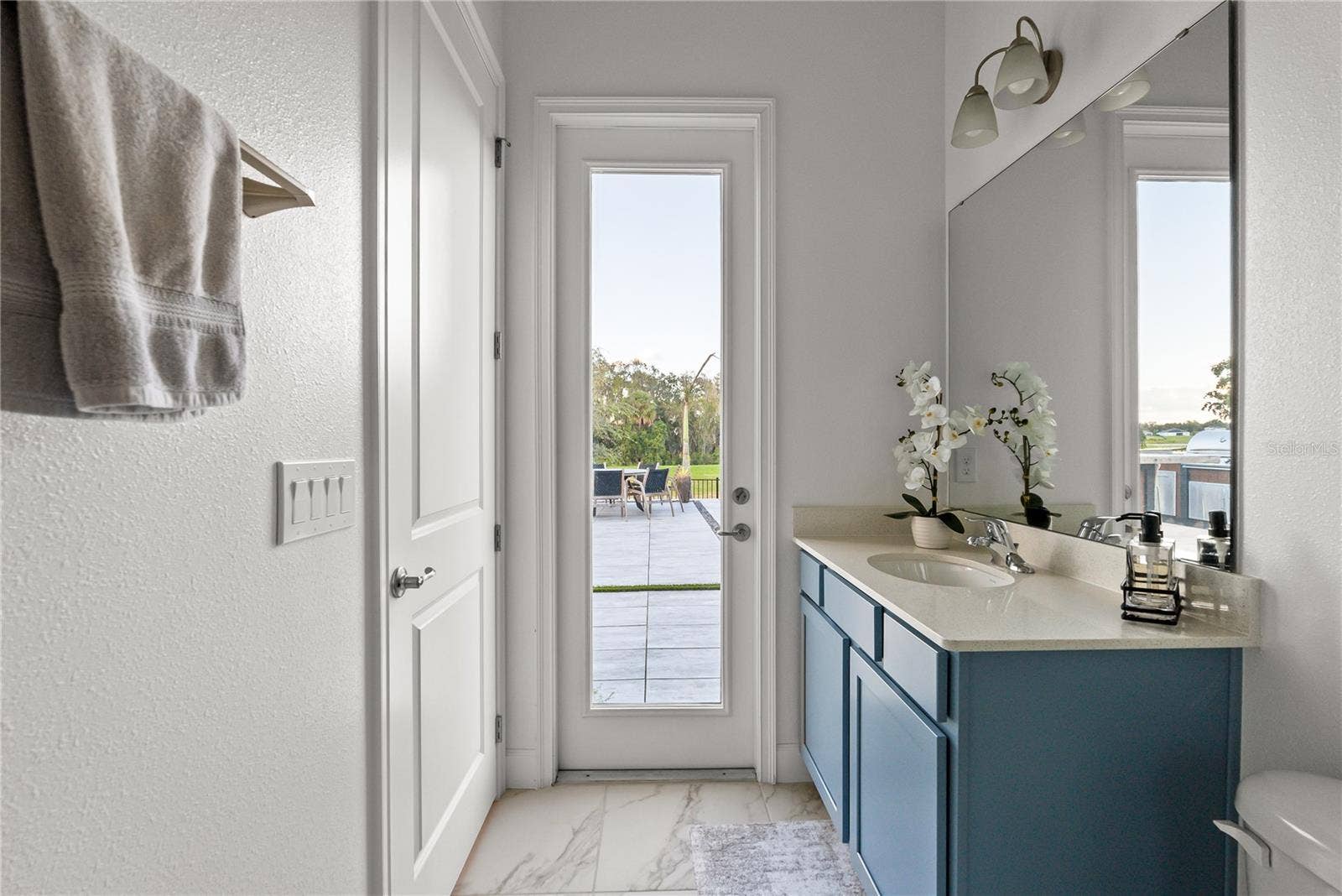 16143 BARKLY RIDGE COURT, Winter Garden, FL 34787 Bathroom / suite 2 / First floor