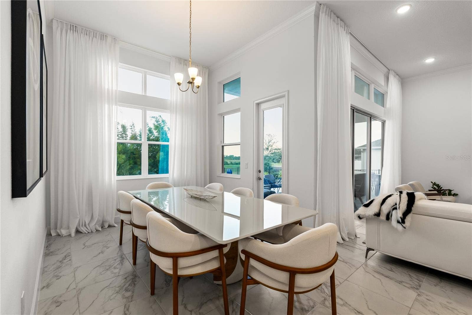 16143 BARKLY RIDGE COURT, Winter Garden, FL 34787 Breakfast nook