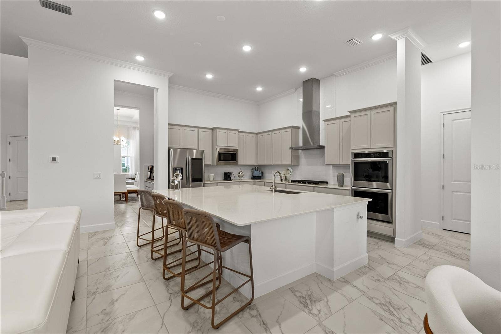 16143 BARKLY RIDGE COURT, Winter Garden, FL 34787 Kitchen