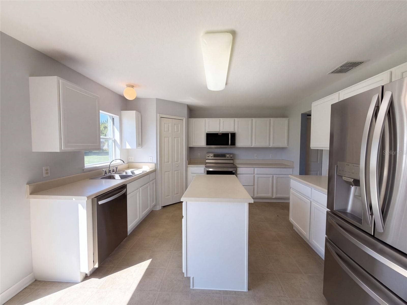 10 FREELAND LANE, Palm Coast, FL 32137