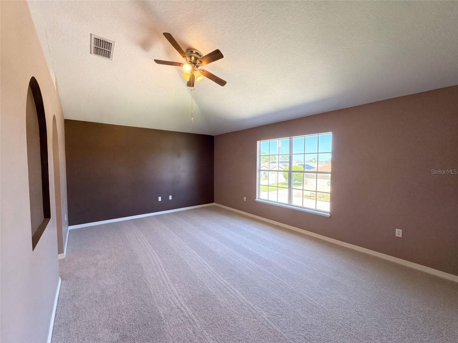 10 FREELAND LANE, Palm Coast, FL 32137