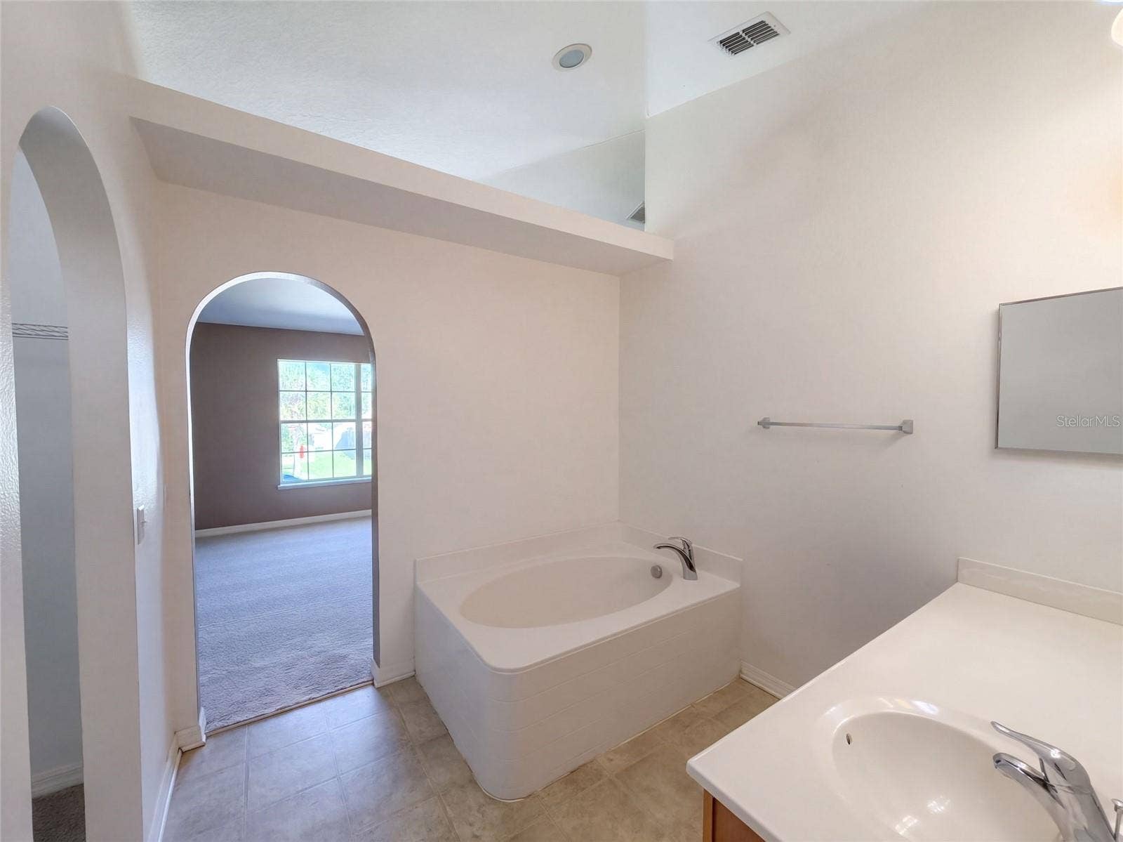 10 FREELAND LANE, Palm Coast, FL 32137