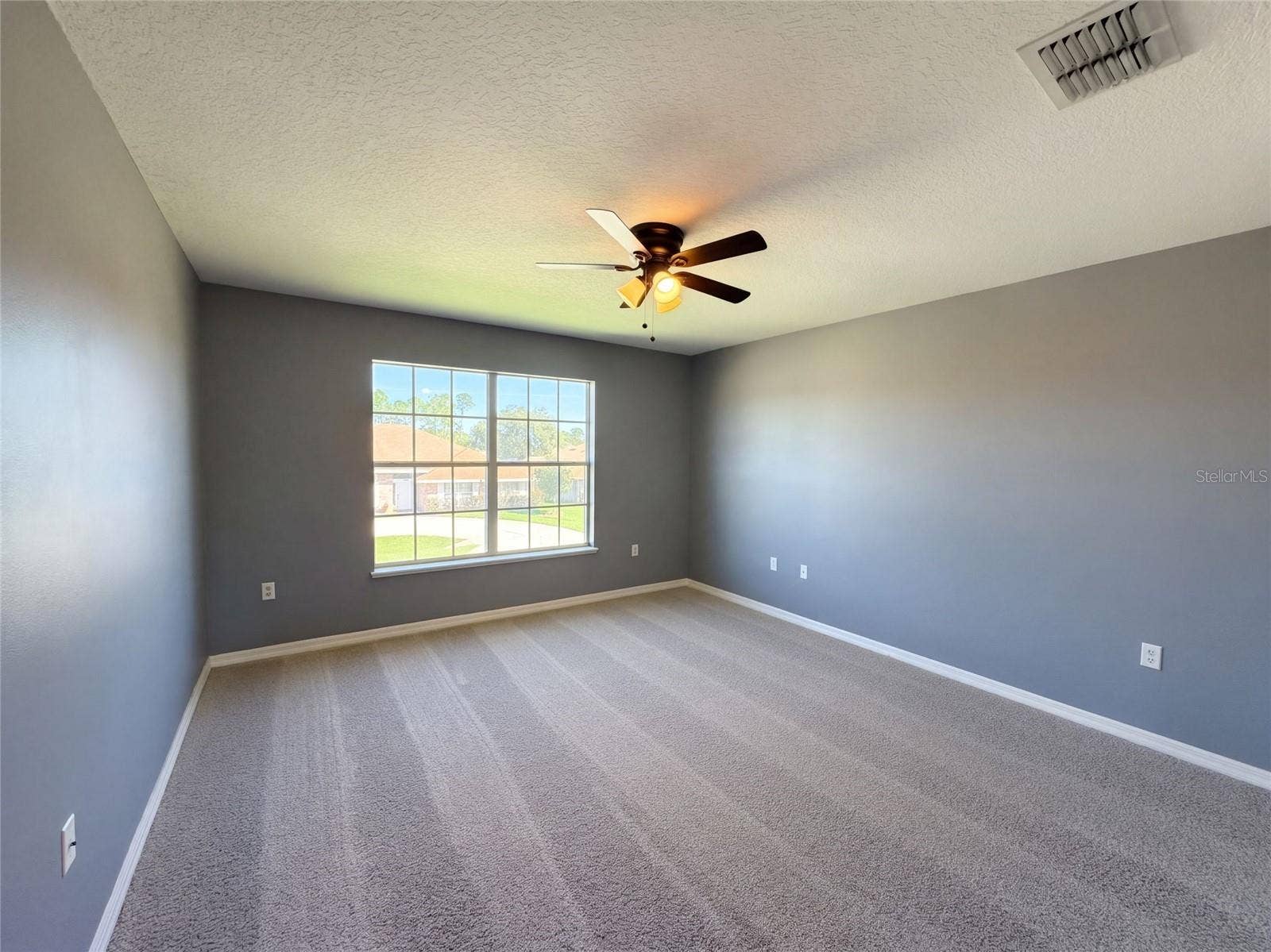 10 FREELAND LANE, Palm Coast, FL 32137