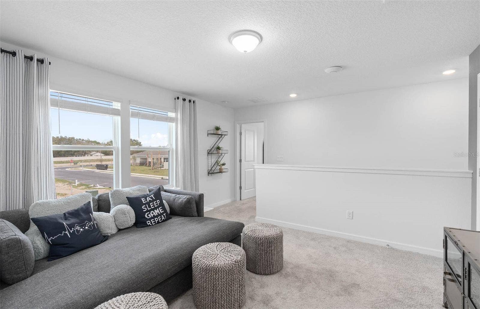Model Home Design Only. Pictures and furnishings are for illustrative purposes only. Elevations, colors and options may vary. Furniture is for model home staging only.