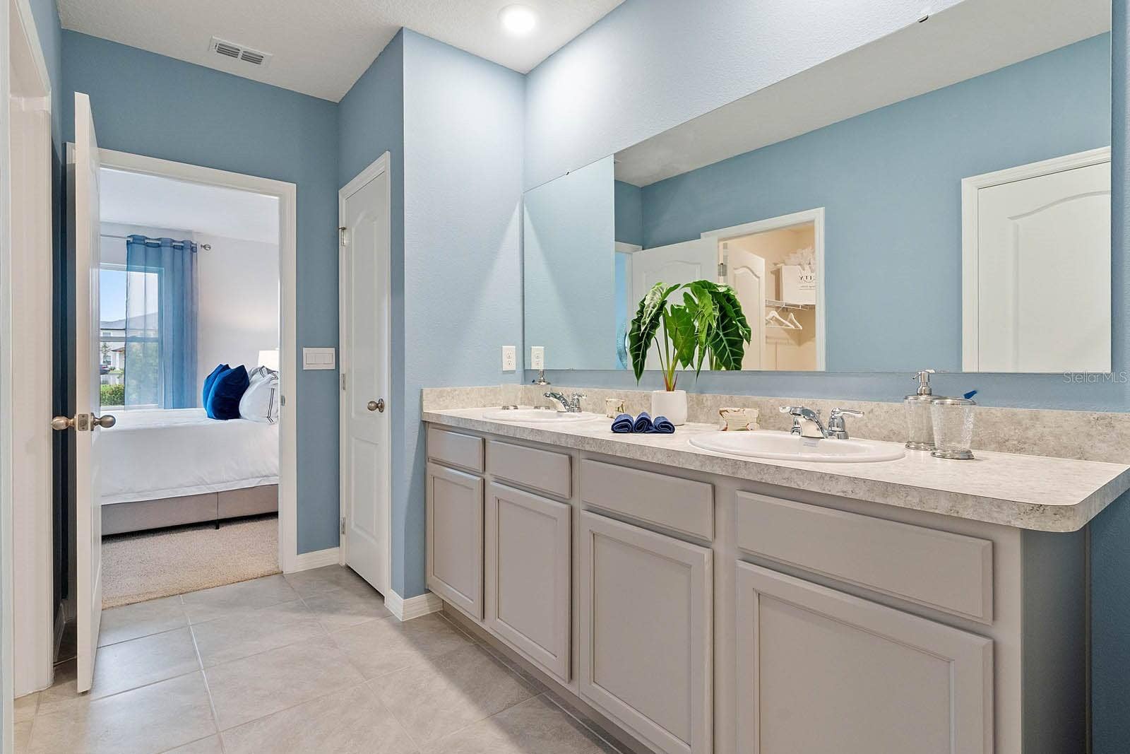 2503 AVALON PARK BOULEVARD, Tavares, FL 32778 2503 AVALON PARK BOULEVARD, Tavares, FL 32778