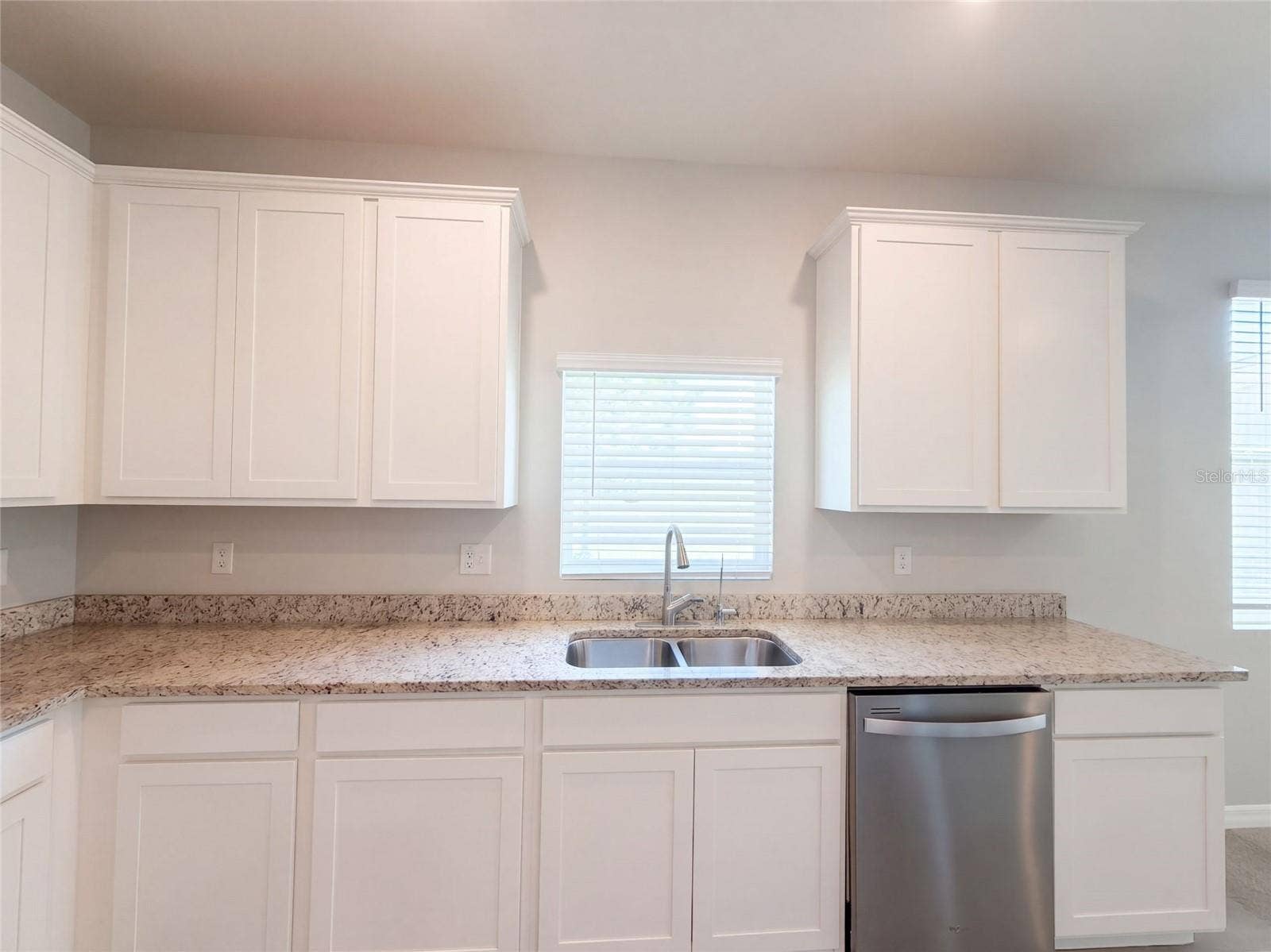 585 BARRIER REEF STREET, Ruskin, FL 33570
