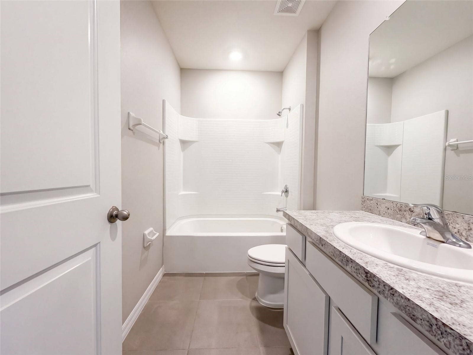585 BARRIER REEF STREET, Ruskin, FL 33570