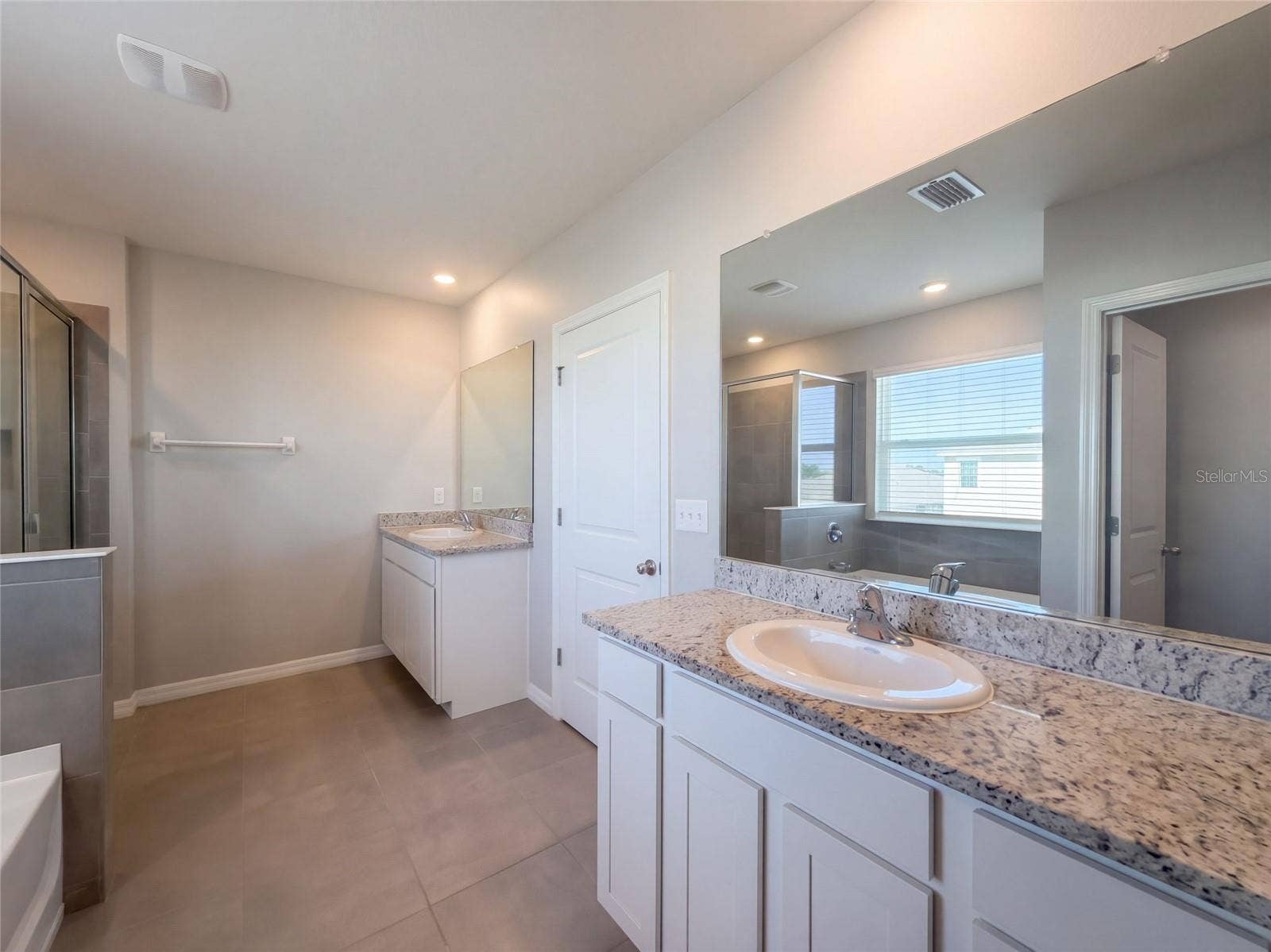 585 BARRIER REEF STREET, Ruskin, FL 33570