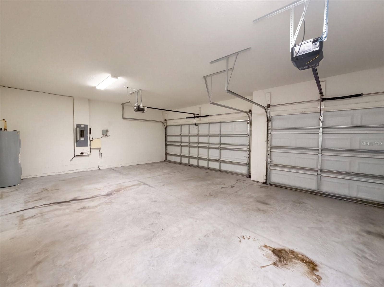 585 BARRIER REEF STREET, Ruskin, FL 33570