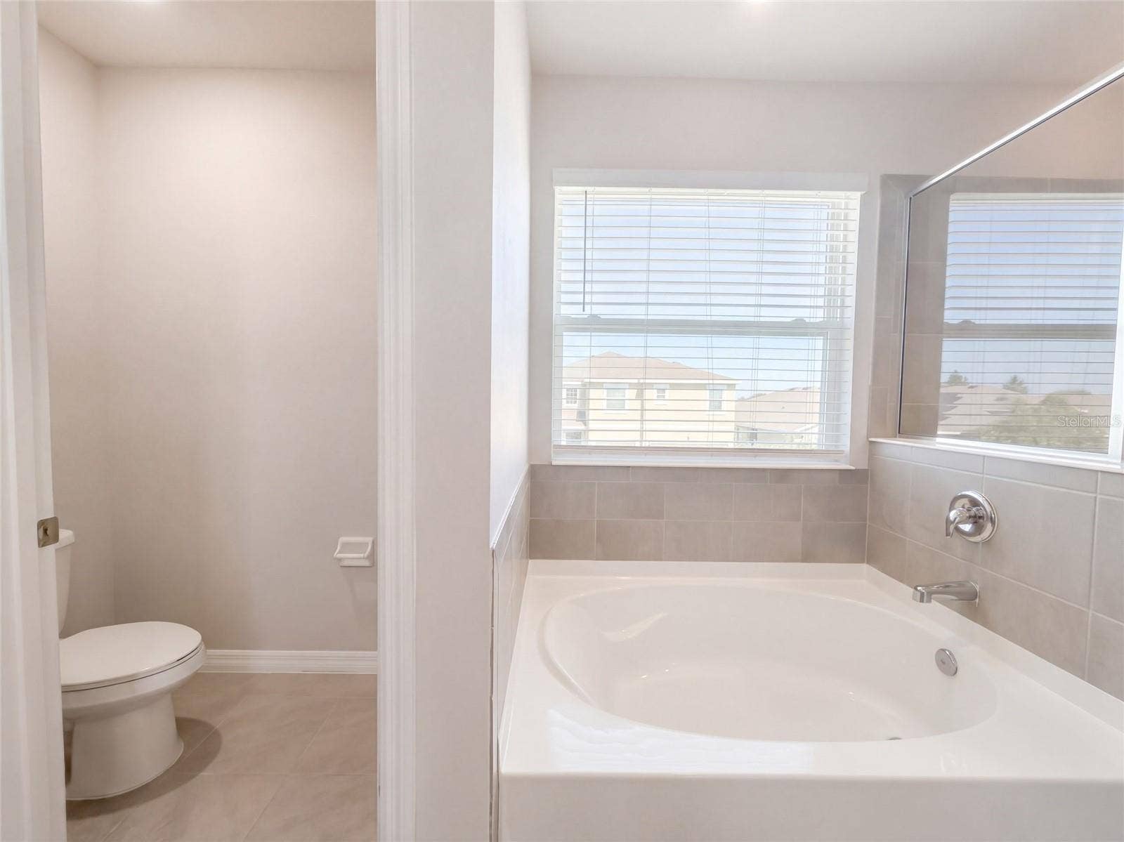 585 BARRIER REEF STREET, Ruskin, FL 33570