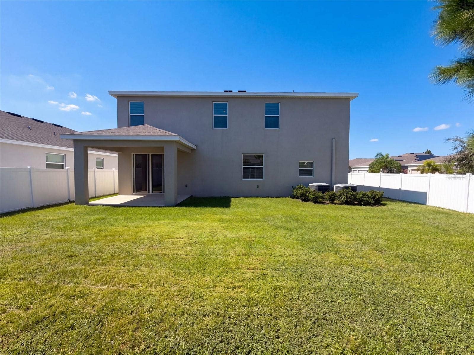 585 BARRIER REEF STREET, Ruskin, FL 33570