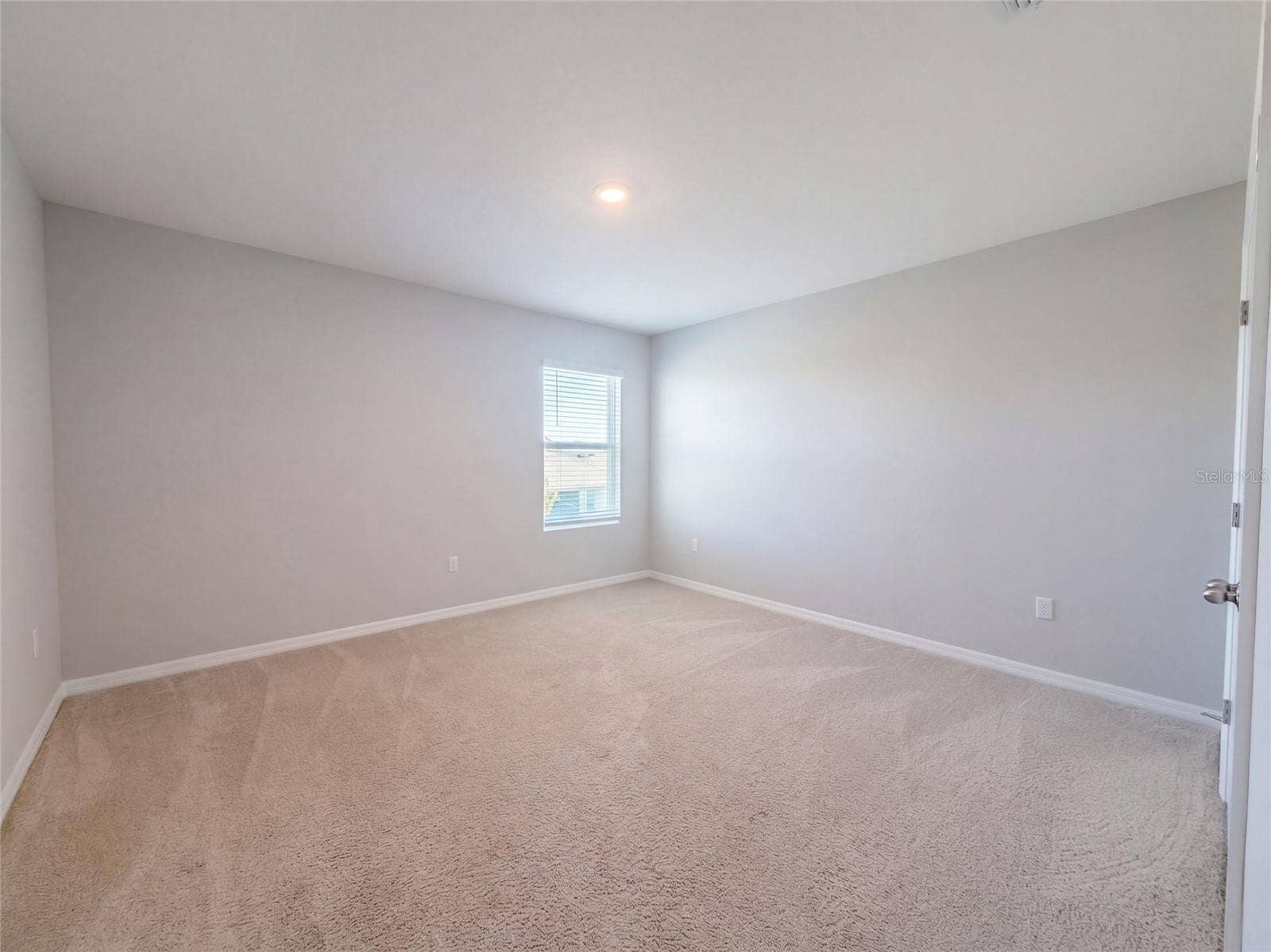 585 BARRIER REEF STREET, Ruskin, FL 33570