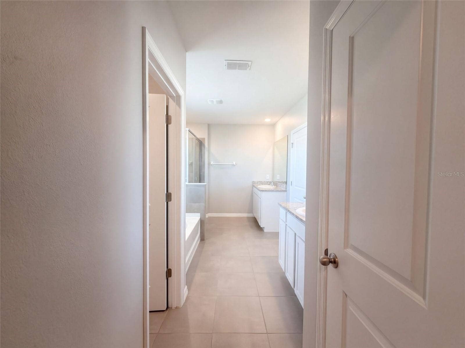585 BARRIER REEF STREET, Ruskin, FL 33570