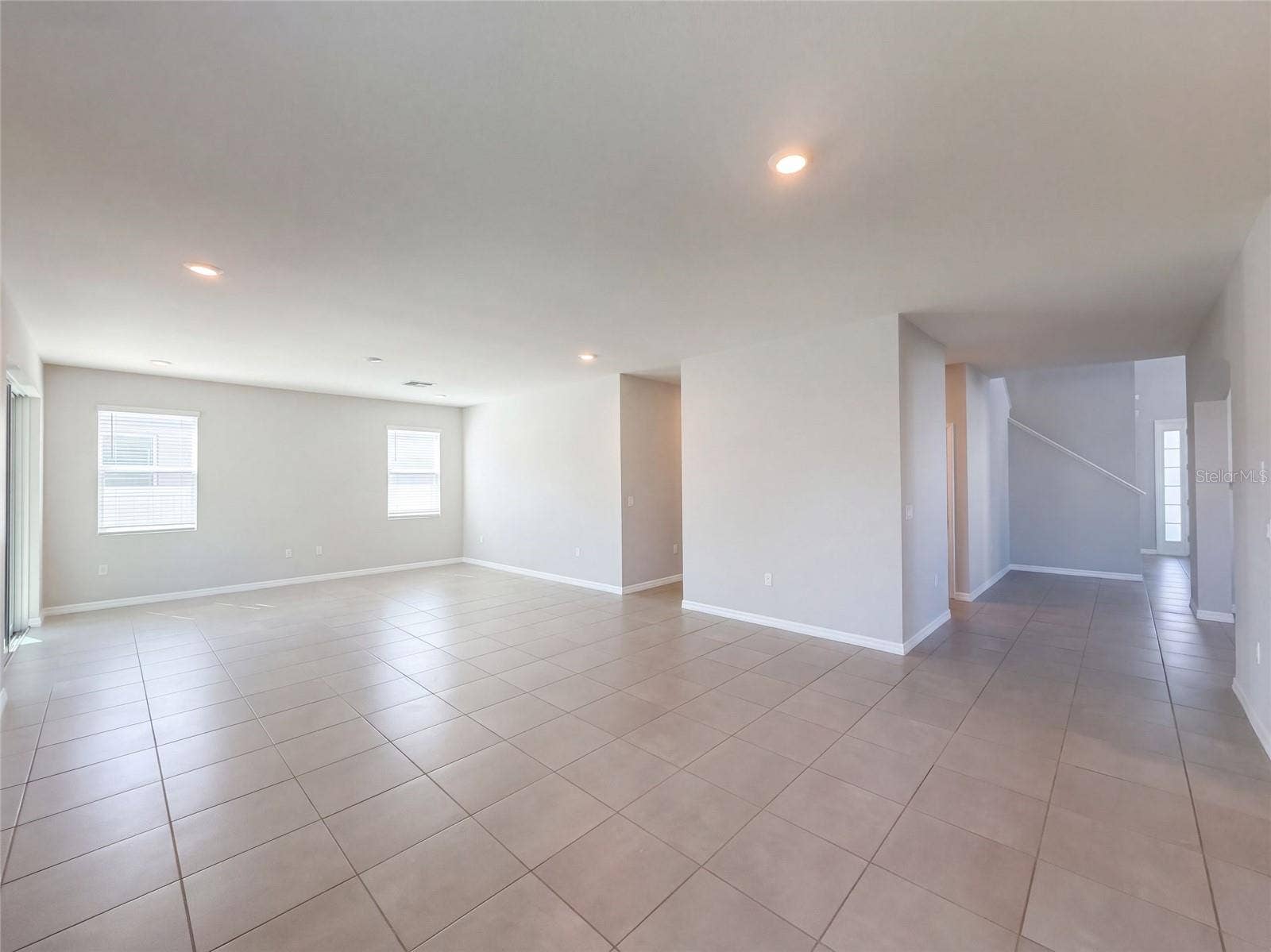 585 BARRIER REEF STREET, Ruskin, FL 33570
